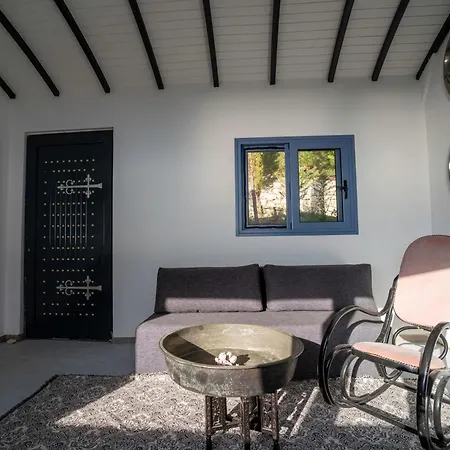 Serenity Boutique Suites-2